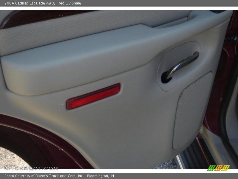 Red E / Shale 2004 Cadillac Escalade AWD