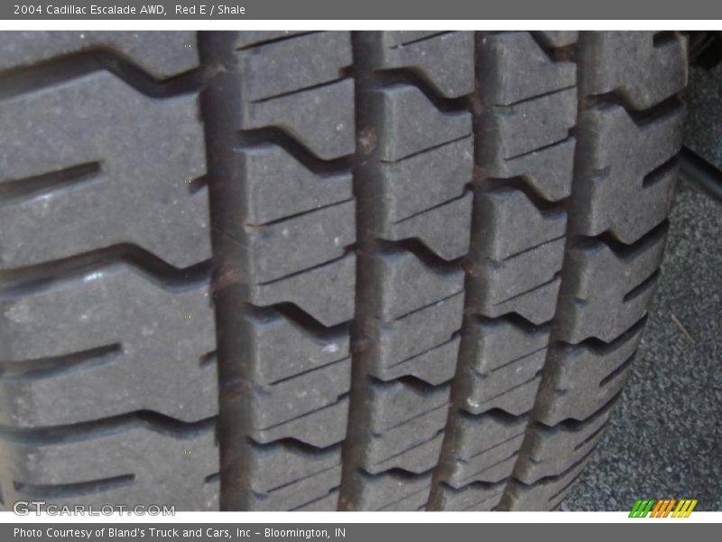 Red E / Shale 2004 Cadillac Escalade AWD