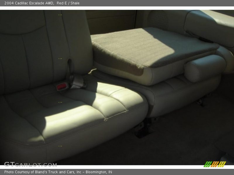 Red E / Shale 2004 Cadillac Escalade AWD