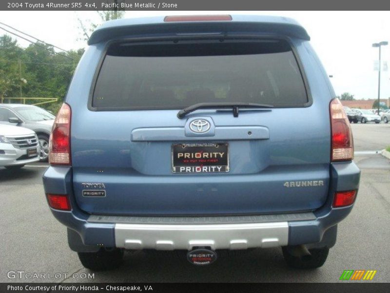 Pacific Blue Metallic / Stone 2004 Toyota 4Runner SR5 4x4