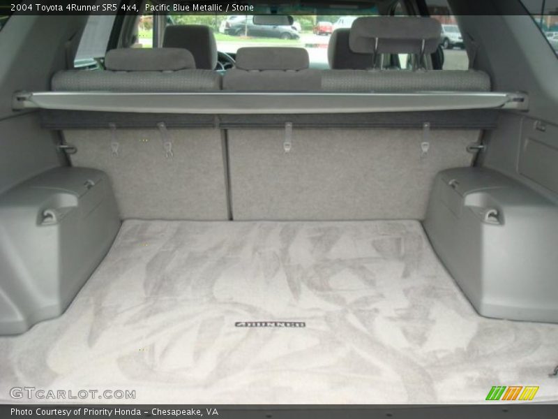 Pacific Blue Metallic / Stone 2004 Toyota 4Runner SR5 4x4