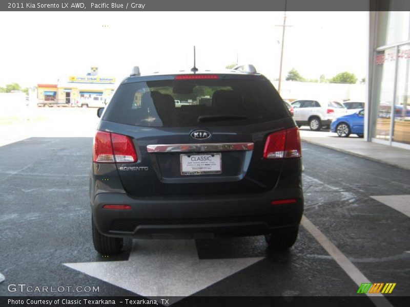 Pacific Blue / Gray 2011 Kia Sorento LX AWD