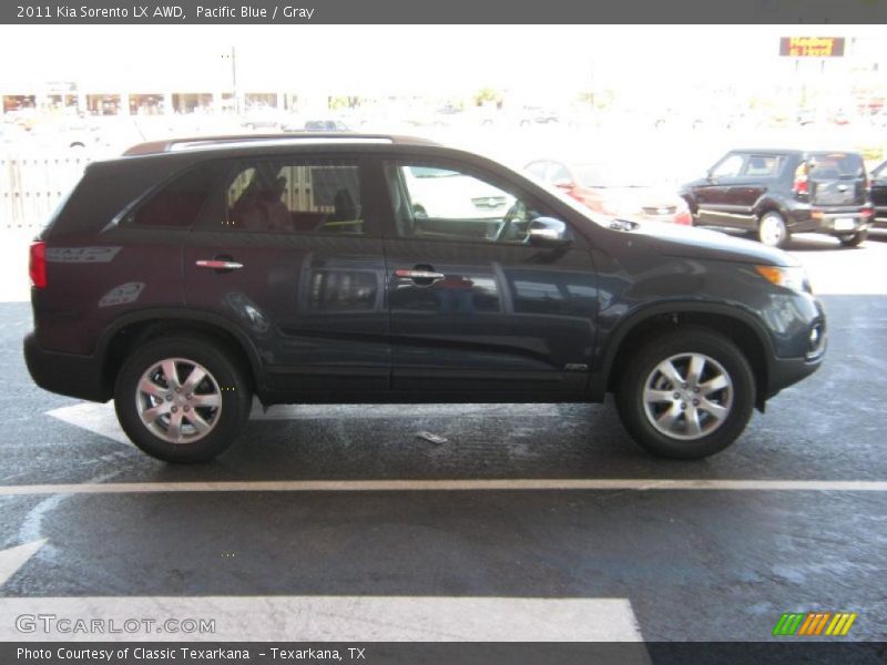 Pacific Blue / Gray 2011 Kia Sorento LX AWD