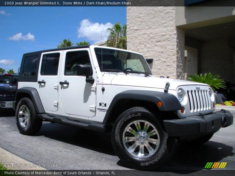 Stone White / Dark Khaki/Medium Khaki 2009 Jeep Wrangler Unlimited X