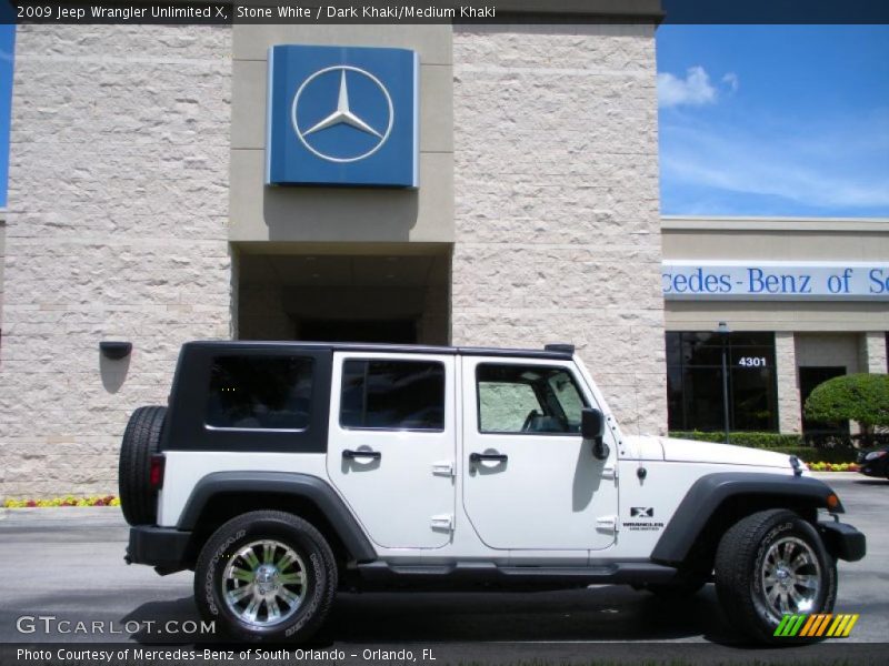 Stone White / Dark Khaki/Medium Khaki 2009 Jeep Wrangler Unlimited X