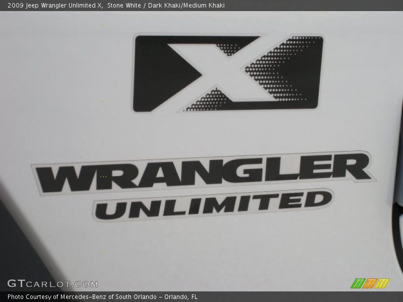 Stone White / Dark Khaki/Medium Khaki 2009 Jeep Wrangler Unlimited X