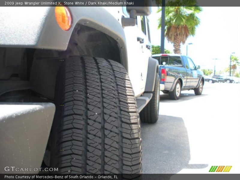Stone White / Dark Khaki/Medium Khaki 2009 Jeep Wrangler Unlimited X