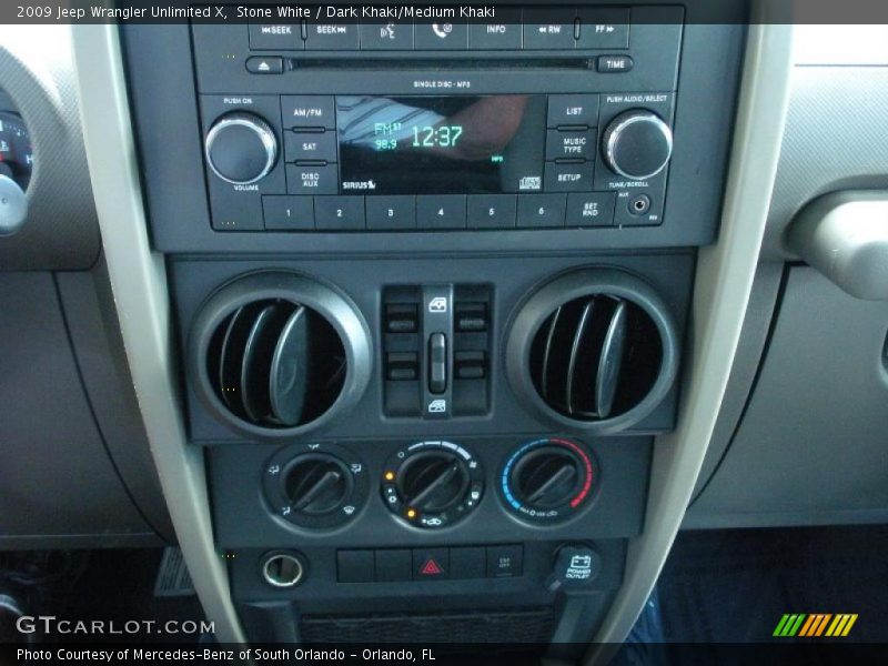 Stone White / Dark Khaki/Medium Khaki 2009 Jeep Wrangler Unlimited X