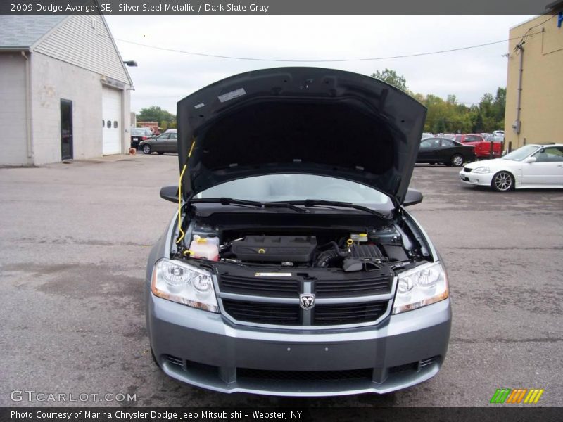 Silver Steel Metallic / Dark Slate Gray 2009 Dodge Avenger SE