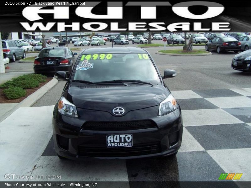 Black Sand Pearl / Charcoal 2010 Scion xD