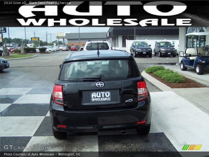 Black Sand Pearl / Charcoal 2010 Scion xD