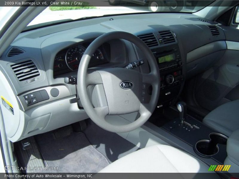 Clear White / Gray 2009 Kia Borrego LX V6