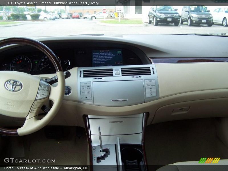 Blizzard White Pearl / Ivory 2010 Toyota Avalon Limited
