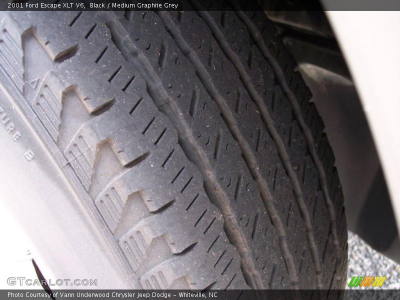 Black / Medium Graphite Grey 2001 Ford Escape XLT V6