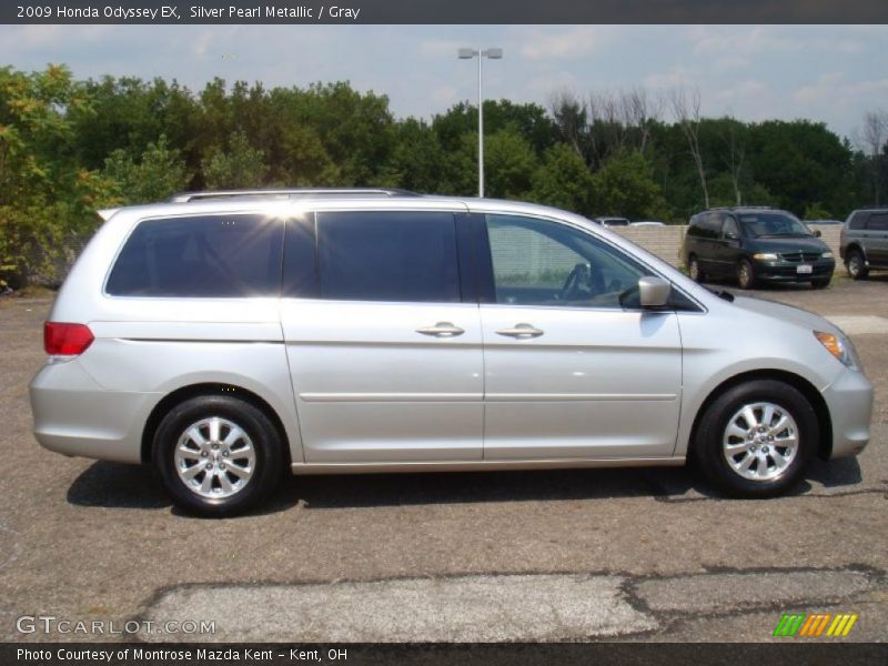 Silver Pearl Metallic / Gray 2009 Honda Odyssey EX