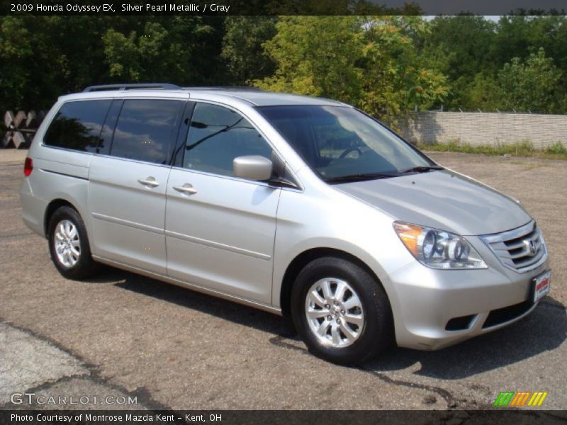 Silver Pearl Metallic / Gray 2009 Honda Odyssey EX