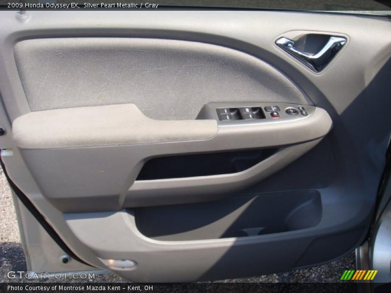 Silver Pearl Metallic / Gray 2009 Honda Odyssey EX