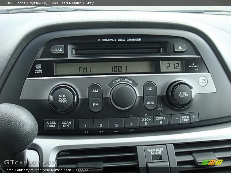 Silver Pearl Metallic / Gray 2009 Honda Odyssey EX