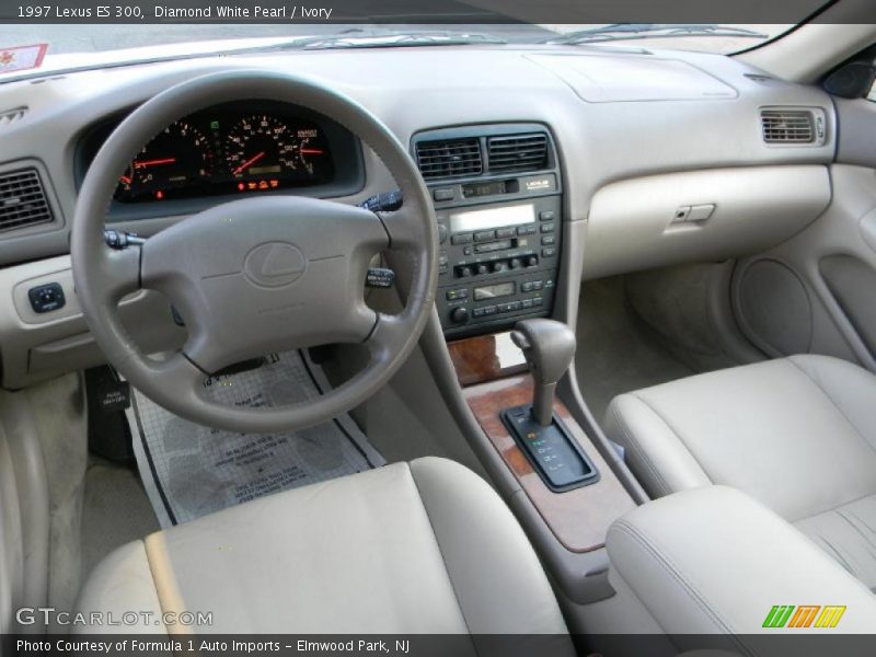 Diamond White Pearl / Ivory 1997 Lexus ES 300