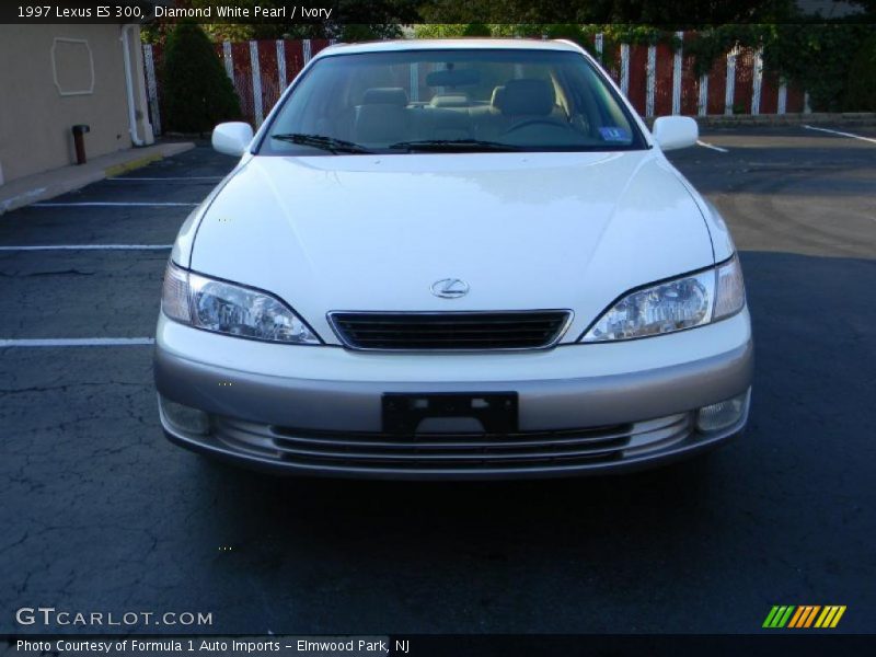 Diamond White Pearl / Ivory 1997 Lexus ES 300