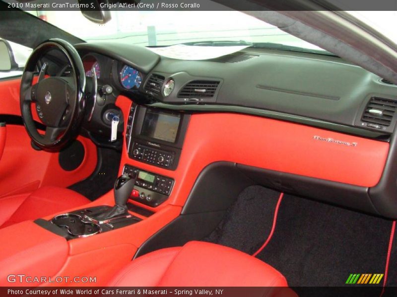 Grigio Alfieri (Grey) / Rosso Corallo 2010 Maserati GranTurismo S