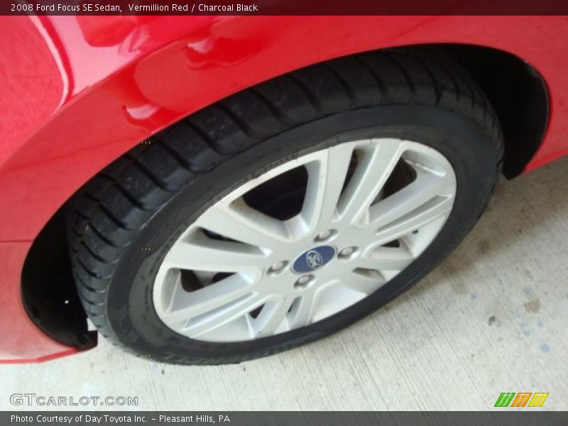 Vermillion Red / Charcoal Black 2008 Ford Focus SE Sedan