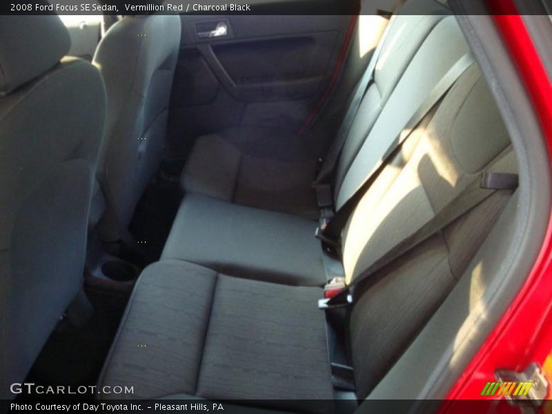 Vermillion Red / Charcoal Black 2008 Ford Focus SE Sedan