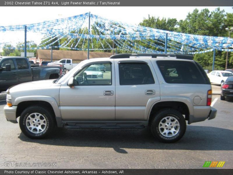 Light Pewter Metallic / Tan/Neutral 2002 Chevrolet Tahoe Z71 4x4