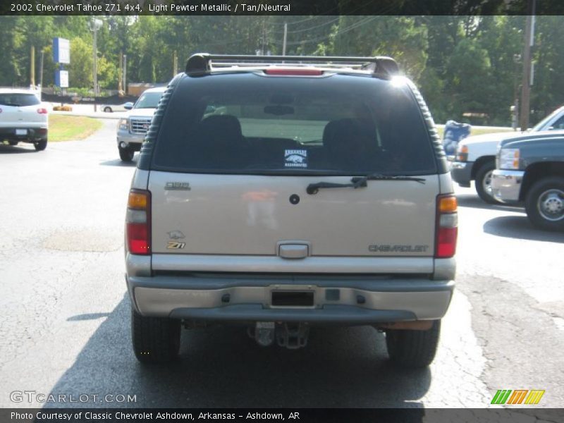 Light Pewter Metallic / Tan/Neutral 2002 Chevrolet Tahoe Z71 4x4