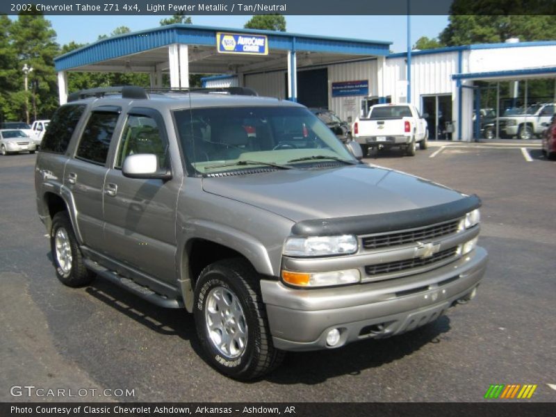 Light Pewter Metallic / Tan/Neutral 2002 Chevrolet Tahoe Z71 4x4