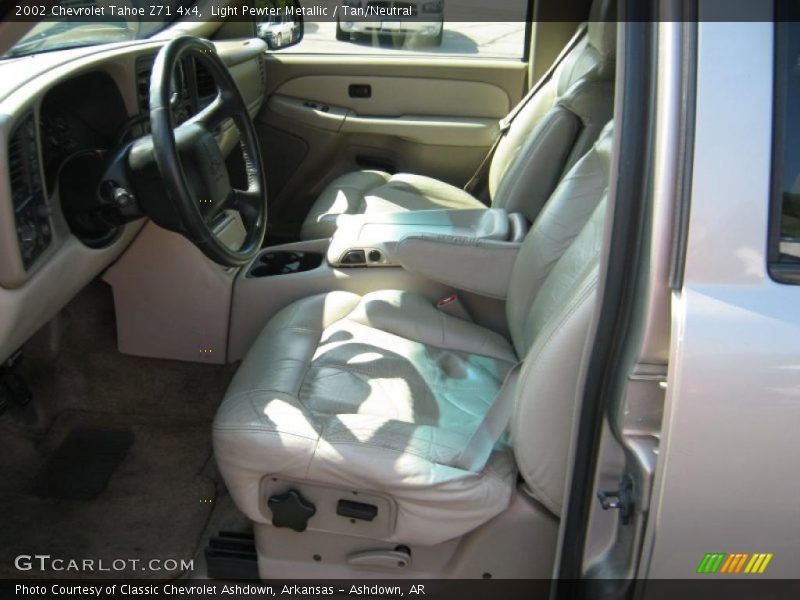 Light Pewter Metallic / Tan/Neutral 2002 Chevrolet Tahoe Z71 4x4