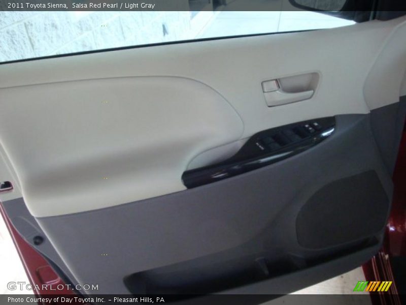 Salsa Red Pearl / Light Gray 2011 Toyota Sienna