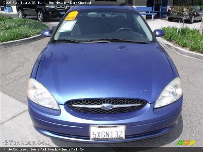 Patriot Blue Metallic / Dark Charcoal 2003 Ford Taurus SE