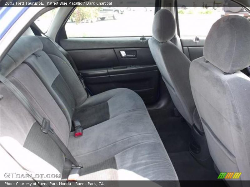 Patriot Blue Metallic / Dark Charcoal 2003 Ford Taurus SE