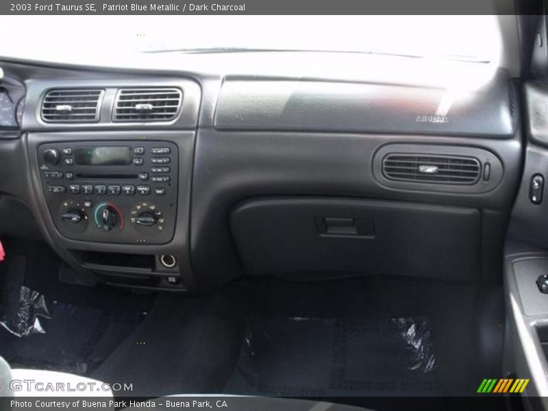 Patriot Blue Metallic / Dark Charcoal 2003 Ford Taurus SE