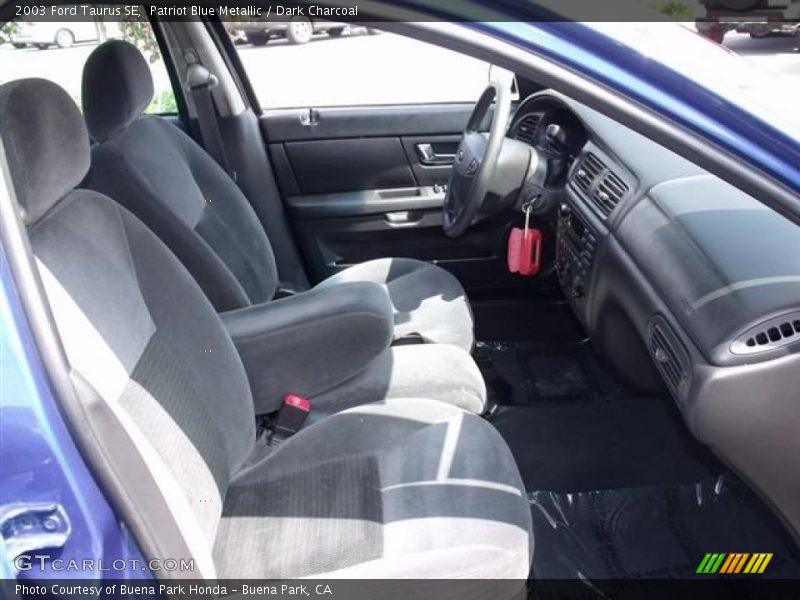 Patriot Blue Metallic / Dark Charcoal 2003 Ford Taurus SE
