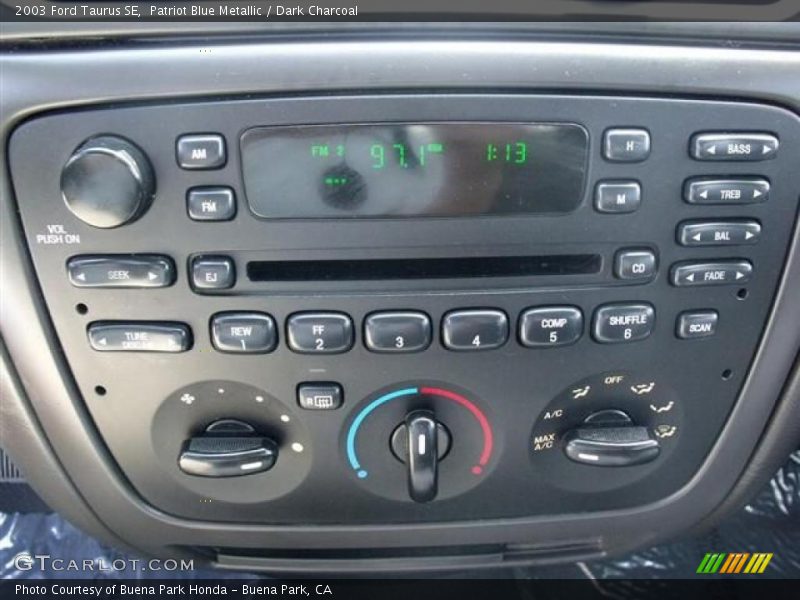 Patriot Blue Metallic / Dark Charcoal 2003 Ford Taurus SE