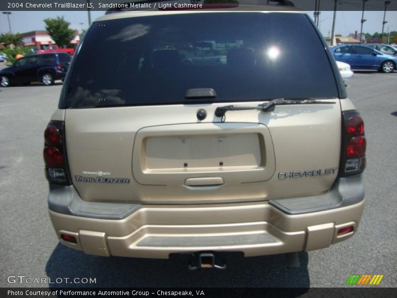 Sandstone Metallic / Light Cashmere 2004 Chevrolet TrailBlazer LS