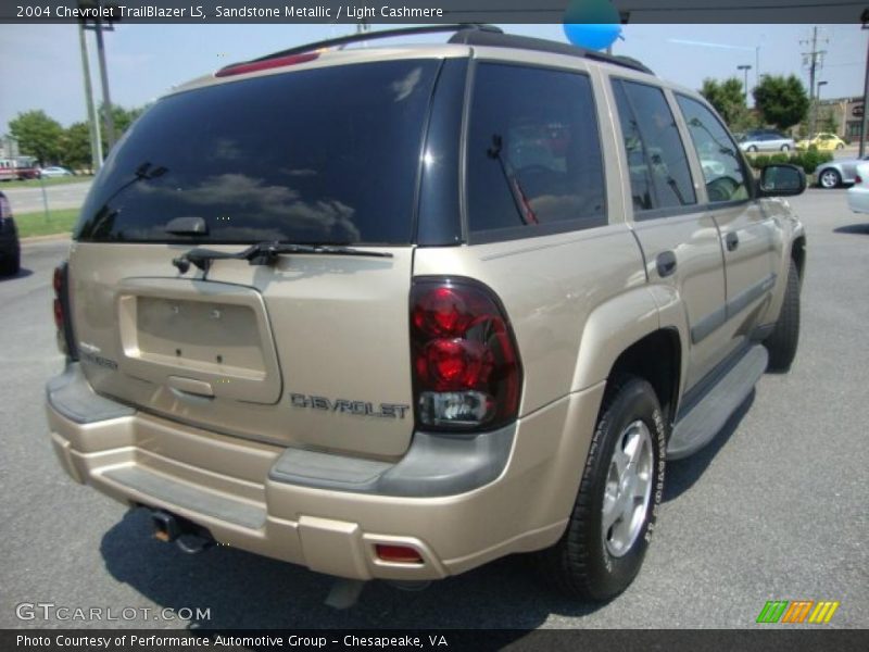 Sandstone Metallic / Light Cashmere 2004 Chevrolet TrailBlazer LS