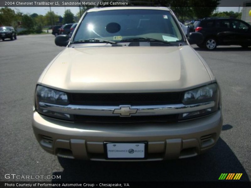 Sandstone Metallic / Light Cashmere 2004 Chevrolet TrailBlazer LS