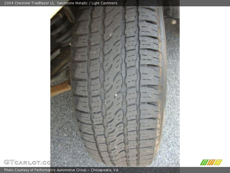 Sandstone Metallic / Light Cashmere 2004 Chevrolet TrailBlazer LS