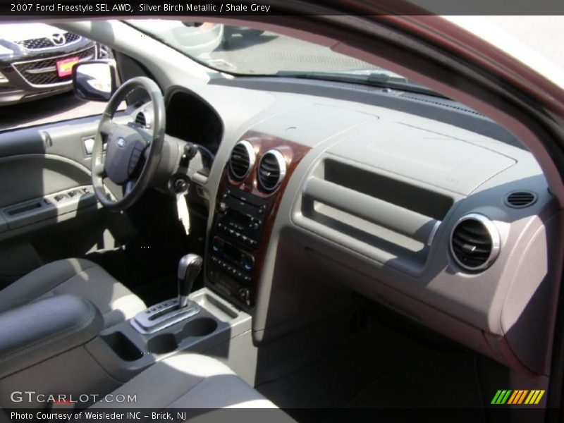 Silver Birch Metallic / Shale Grey 2007 Ford Freestyle SEL AWD