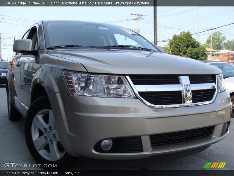 Light Sandstone Metallic / Dark Slate Gray/Light Graystone 2009 Dodge Journey SXT