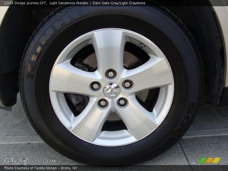 Light Sandstone Metallic / Dark Slate Gray/Light Graystone 2009 Dodge Journey SXT