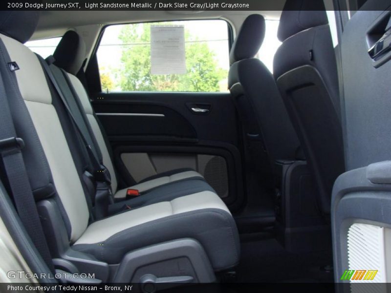 Light Sandstone Metallic / Dark Slate Gray/Light Graystone 2009 Dodge Journey SXT