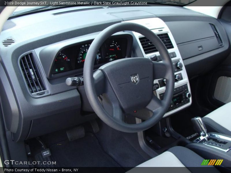 Light Sandstone Metallic / Dark Slate Gray/Light Graystone 2009 Dodge Journey SXT