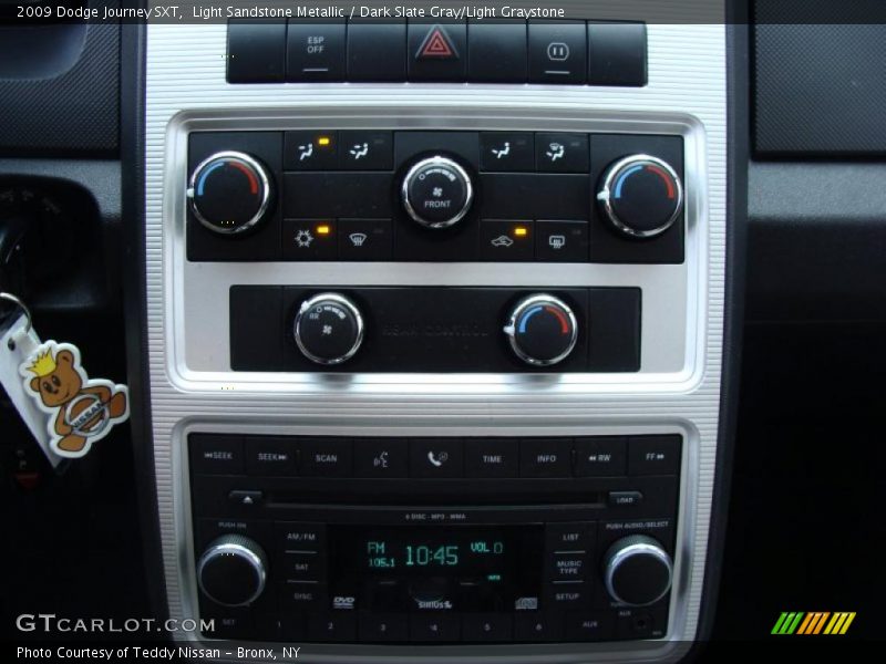Light Sandstone Metallic / Dark Slate Gray/Light Graystone 2009 Dodge Journey SXT