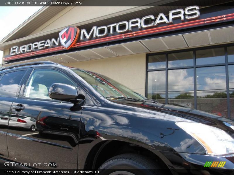 Black Onyx / Ivory 2005 Lexus RX 330 AWD