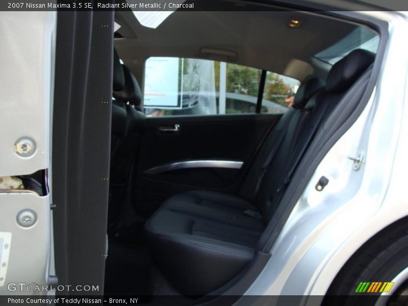 Radiant Silver Metallic / Charcoal 2007 Nissan Maxima 3.5 SE