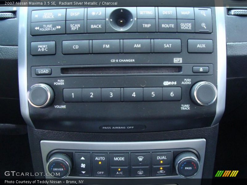 Radiant Silver Metallic / Charcoal 2007 Nissan Maxima 3.5 SE